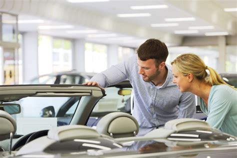 Cómo reducir los pagos de arrendamiento de automóviles
